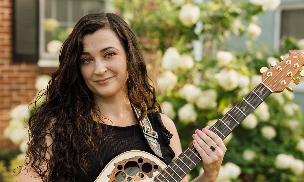 Lindsey Russell.